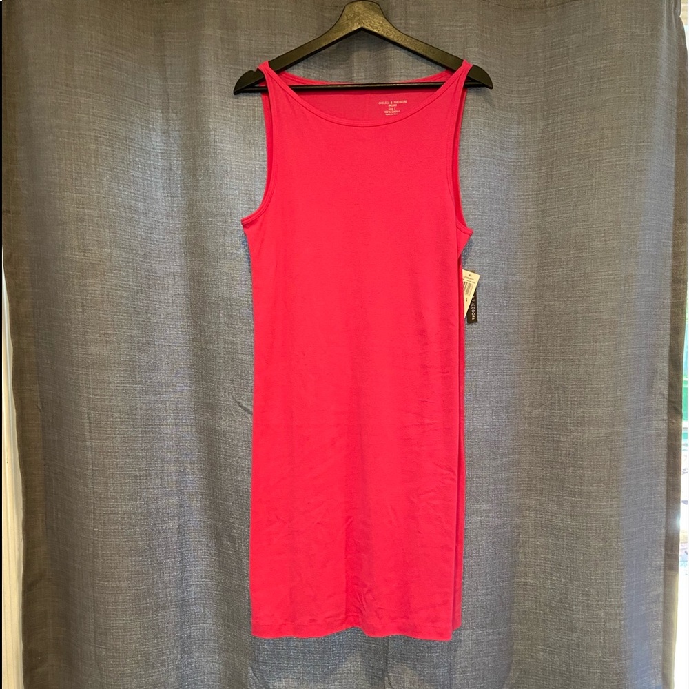 Chelsea and Theodore dress in shocking fuchsia